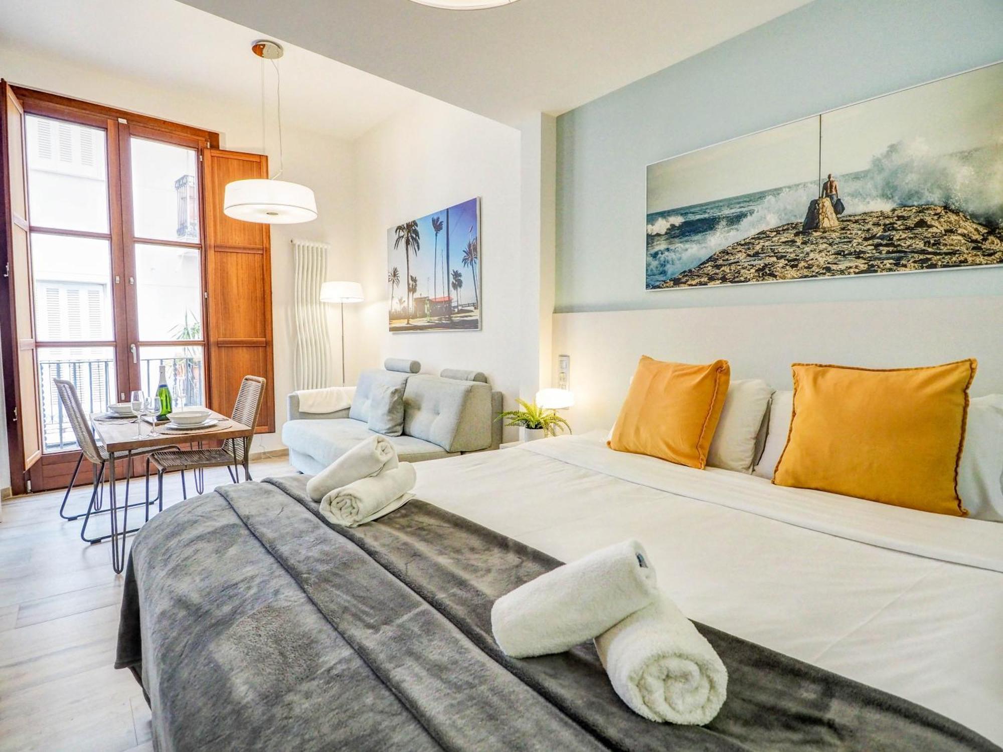The Green Oasis By Hello Homes Sitges Luaran gambar